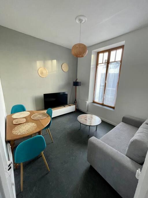 Appartement Idealement Situe Charleville-Mézières Zewnętrze zdjęcie